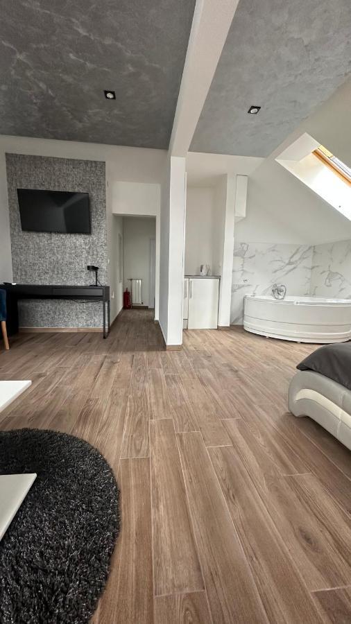 Seti Gorgeous Apartments With Jacuzzi Belgrad Dış mekan fotoğraf